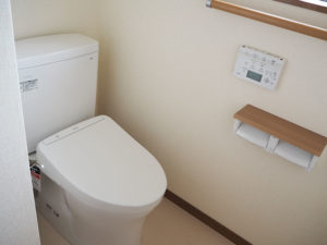 間取りを変えて広々トイレにリフォーム