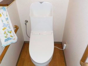 TOTOの一体型トイレに取替